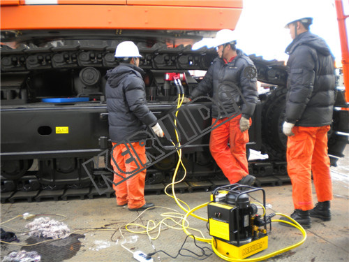 科瑞達(dá)液壓扳手在工程機(jī)械行業(yè)中的應(yīng)用.jpg 科瑞達(dá)液壓扳手在工程機(jī)械行業(yè)中的應(yīng)用.jpg